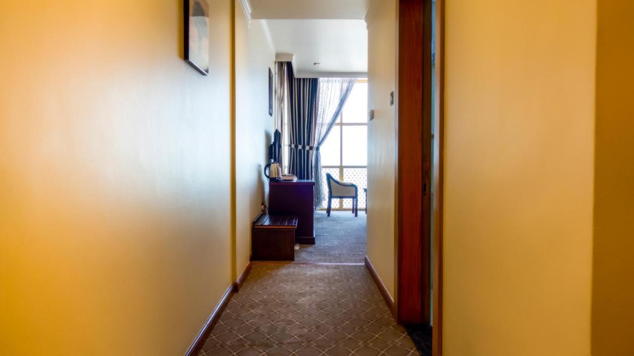 Manama Tower Hotel エクステリア 写真