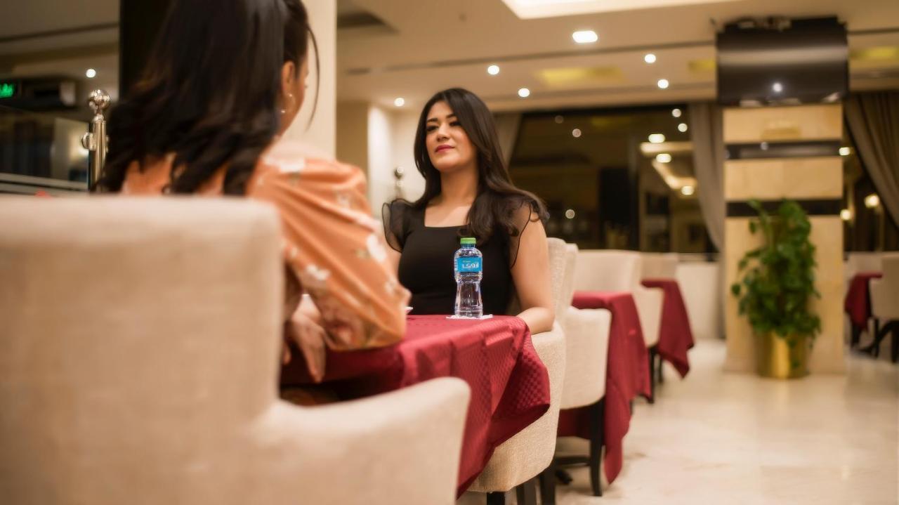Manama Tower Hotel エクステリア 写真