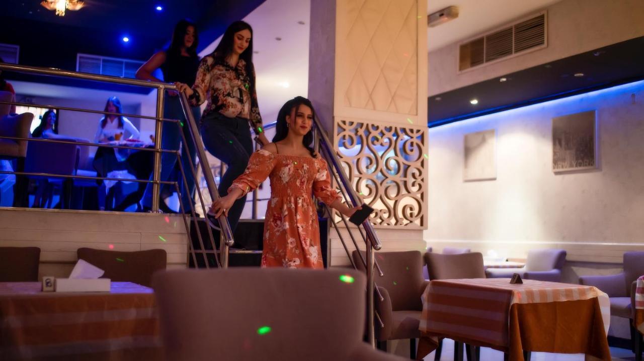 Manama Tower Hotel エクステリア 写真